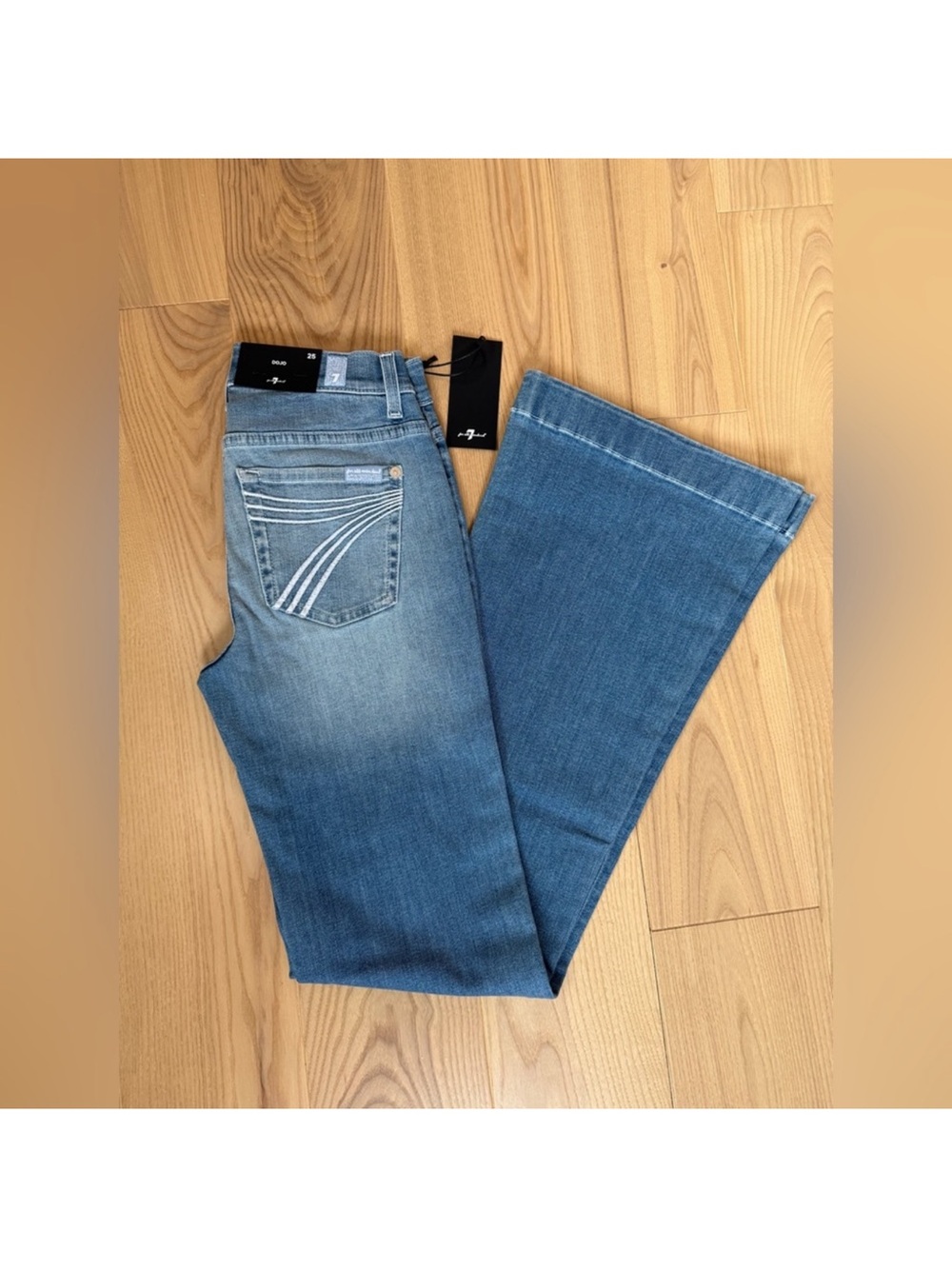 7 For All Mankind Dojo Original Jeans Women's Flare Leg Trouser NWT Size 25 - Picture 2 of 9